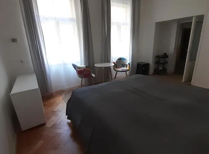 Δωμάτια σε οικογενειακή κατοικία Soukromy Pokoj V Srdci Prahy *
